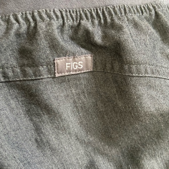 FIGS scrub set - Picture 6 of 7